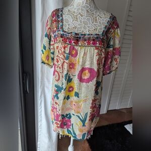Johnny Was embroidered cap sleeve blouse 1X